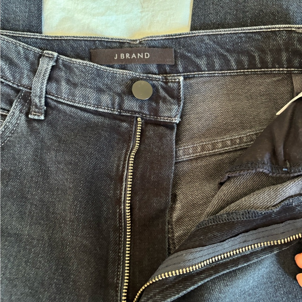J Brand Blue Classic Wash Jeans with Contrast Stitching - Picture 2 of 10